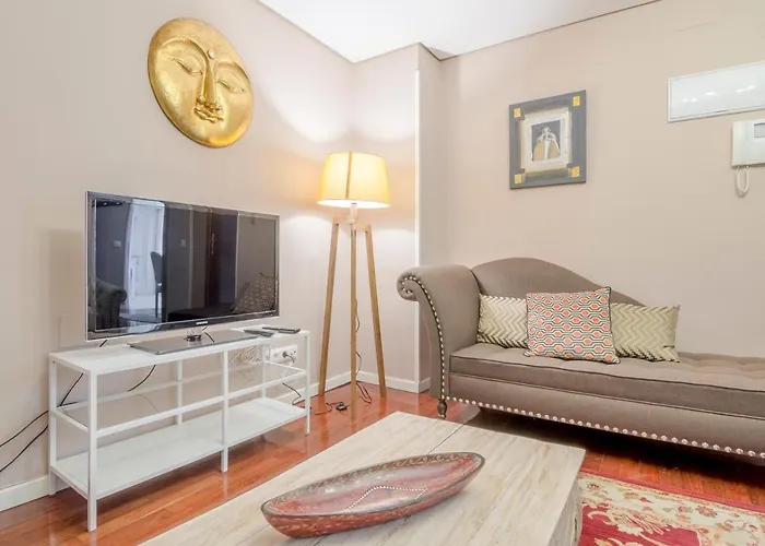 Cross Check Descalzas Reales Apartment