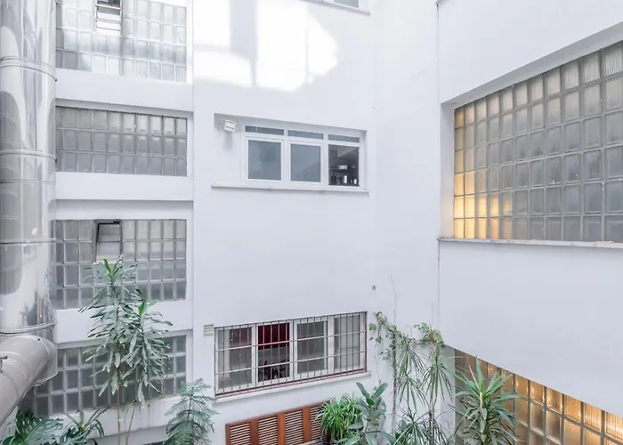 Cross Check Descalzas Reales Apartment