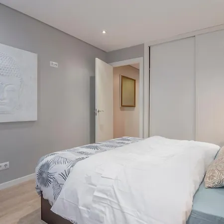 Cross Check Descalzas Reales Apartment Madrid Exterior foto